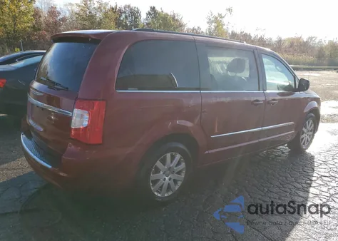 2014 Chrysler Town & Country Touring from USA, damaged, VIN 2C4RC1BG3ER257066